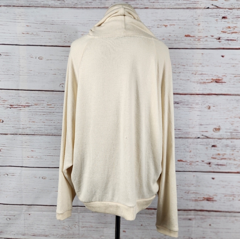 Andrew Marc Sport Women's Long Sleeve Cowl Neck Pull Over Top (M) - Picture 4 of 8